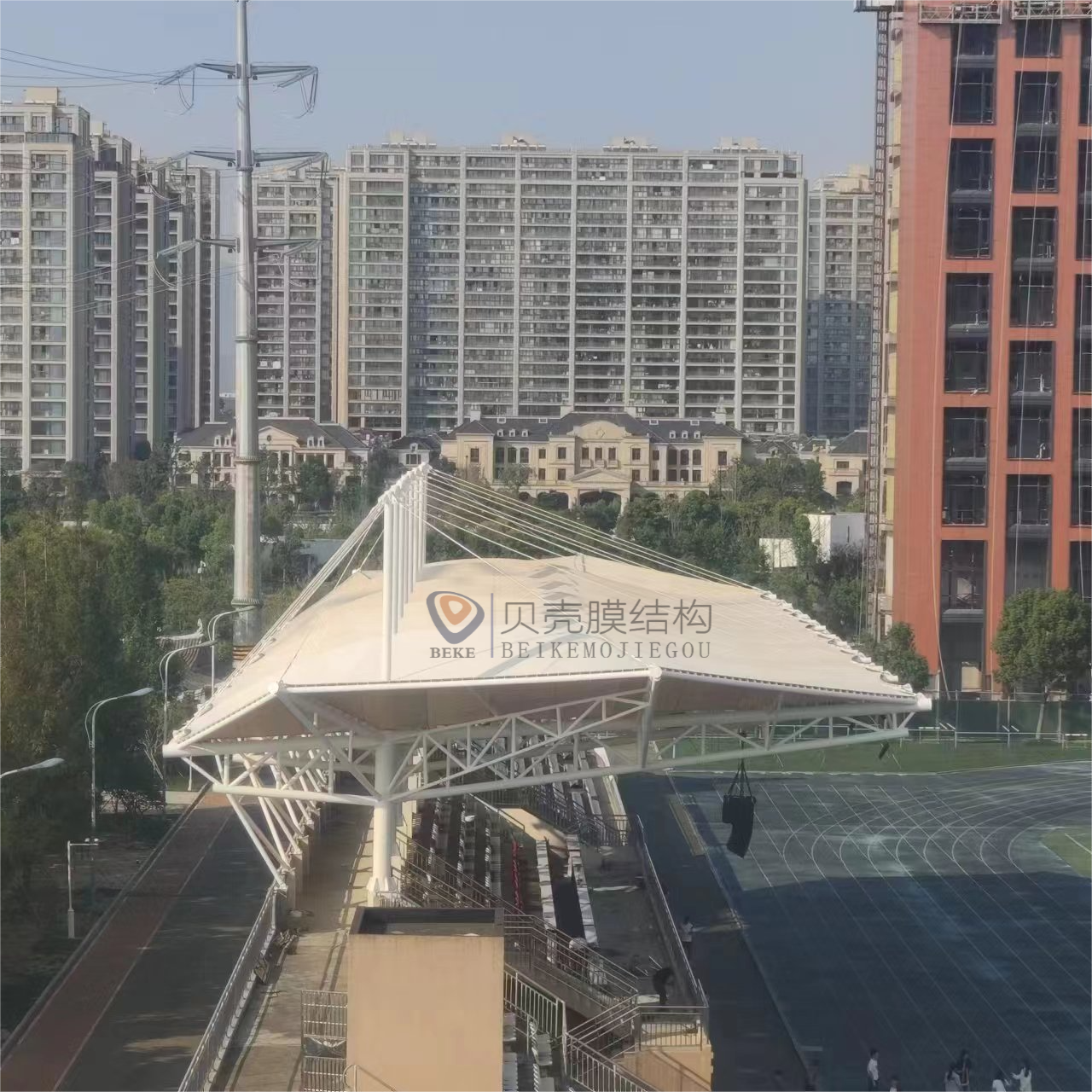 臺(tái)州某學(xué)院看臺(tái)遮陽(yáng)棚